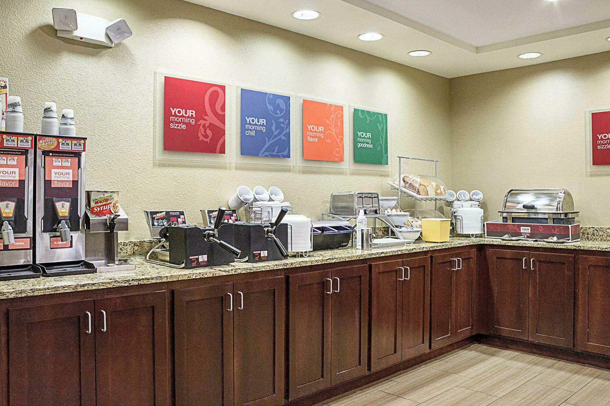 Comfort Suites Minot Eksteriør billede